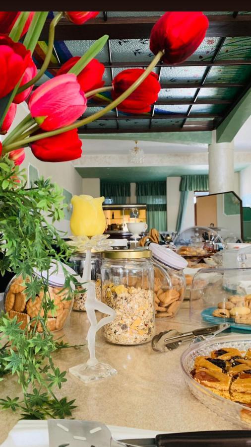 Hotel Vallisdea Sala Consilina Bagian luar foto
