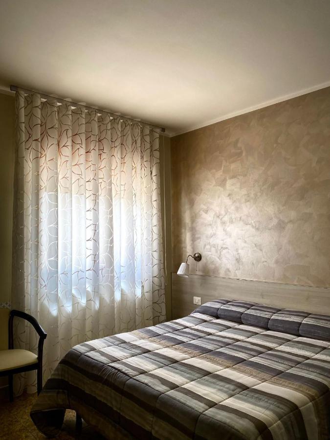 Hotel Vallisdea Sala Consilina Bagian luar foto