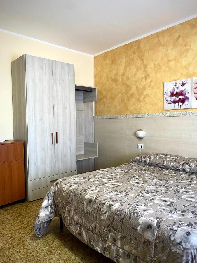 Hotel Vallisdea Sala Consilina Bagian luar foto