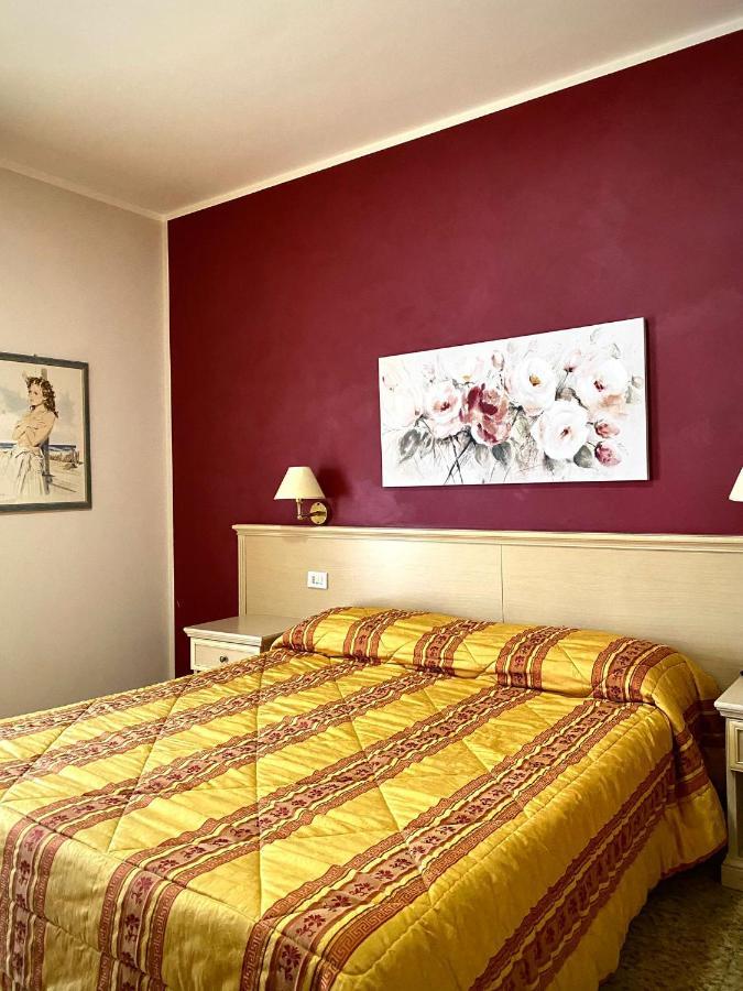 Hotel Vallisdea Sala Consilina Bagian luar foto